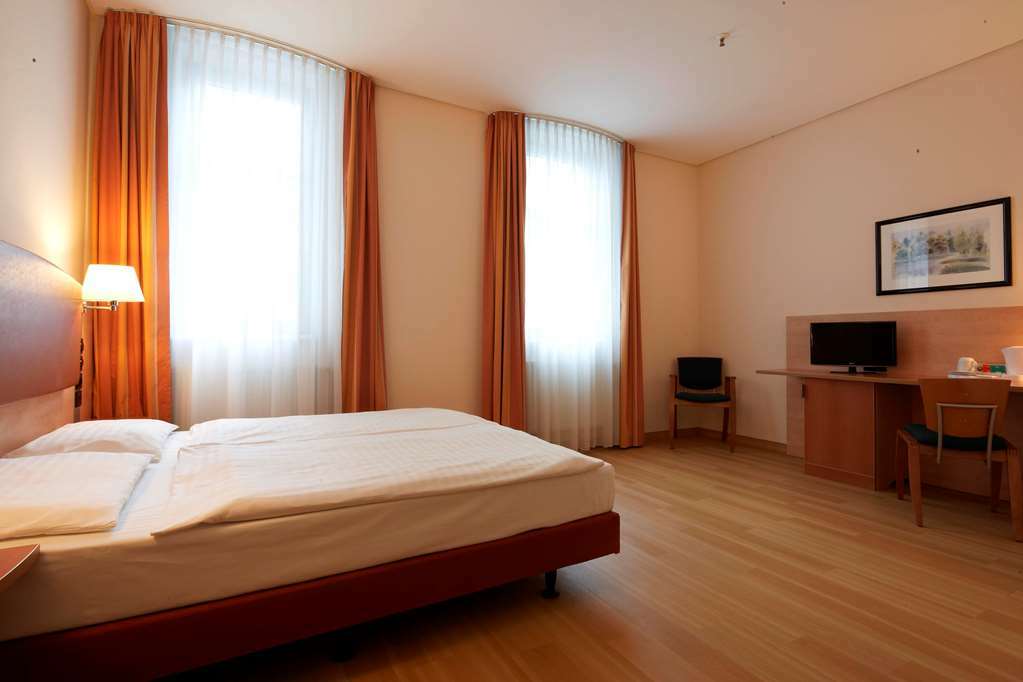 Intercityhotel Hamburg Hauptbahnhof Phòng bức ảnh